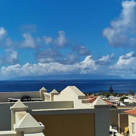 Sunset Rooftop Terrace Apartmán *